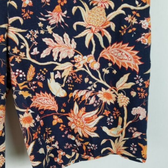 Leifsdottir Maypop Floral Bird Print Shorts - Picture 2 of 6